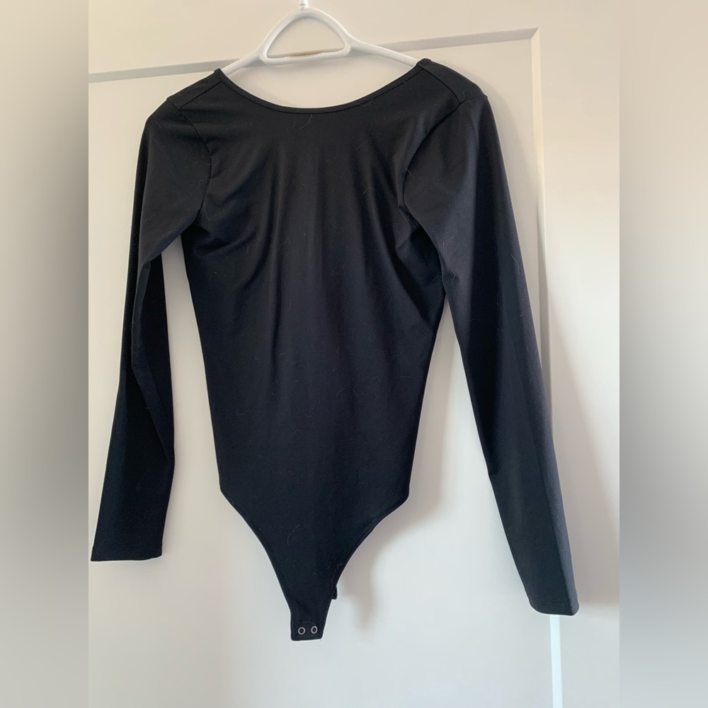Abercrombie V back bodysuit size Sm